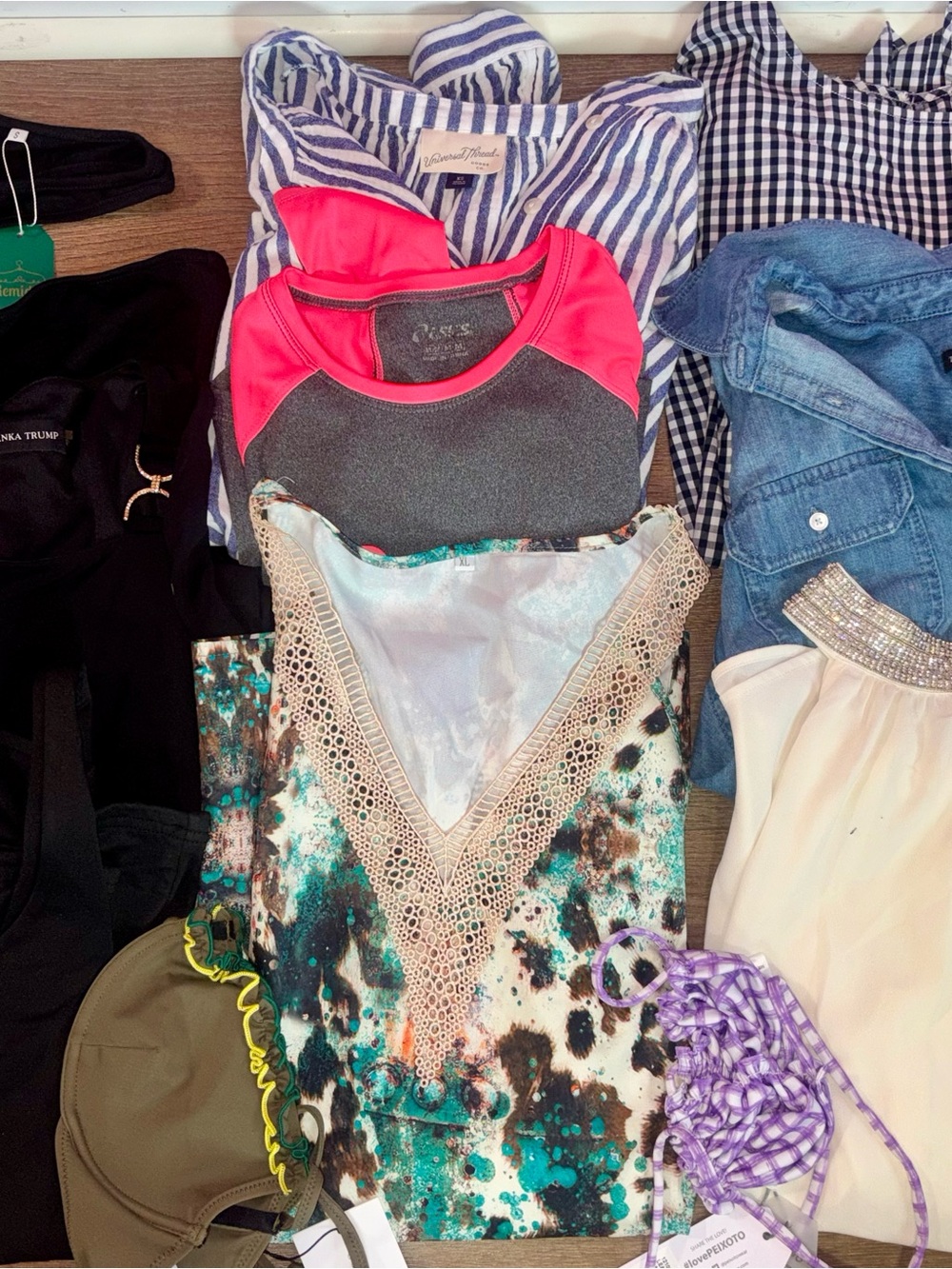 Resellers bundle of ladies tops-lot of 11! Mixed brands & mixed sizes - Picture 2 of 13